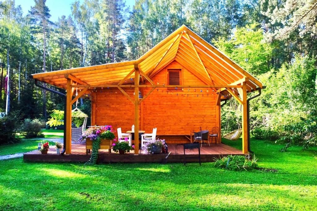 Дома для отпуска Forest house with outdoor hot tub Юрмала-44